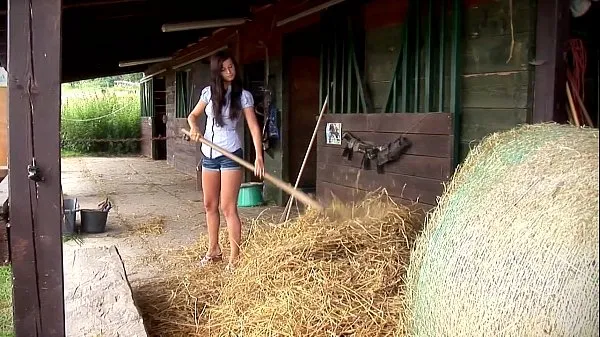 सर्वोत्तम Megan Cox Masturbates Outdoors. See Her Getting Hot In The Hay मेगा क्लिप्स