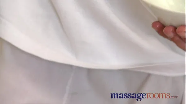 Nejlepší Massage Rooms Mature woman with hairy pussy given orgasm mega klipy