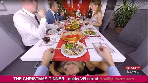 최고의 Blowjob under the table on Christmas in VR with beautiful blonde 메가 클립