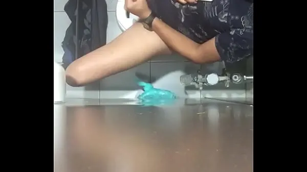 Melhores Straight guy masturbating in public bathroom mega clipes