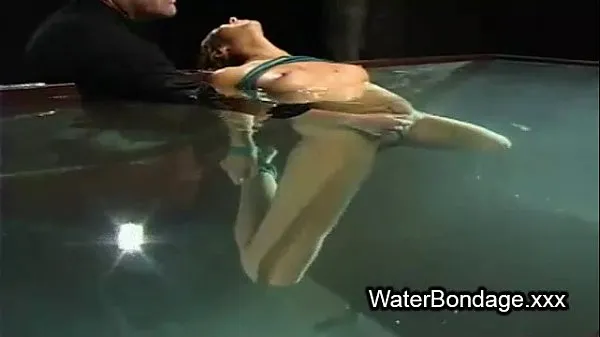 Beste Schöne Babe Fotze unter Wasser gefingert Mega-Clips