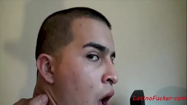 I migliori Ragazzo latino scopato dal suo vicino POV mega clip