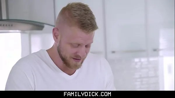 Beste FamilyDick - Muscular Stepdaddy Stuffs His Boy Before Thanksgiving Dinner megaklipp