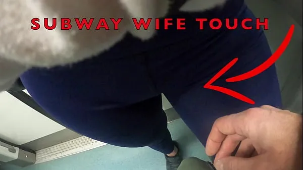 Bedste My Wife Let Older Unknown Man to Touch her Pussy Lips Over her Spandex Leggings in Subway mega klip