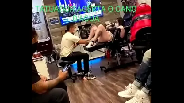 Τα καλύτερα woman enjoys making tattoo on pussy mega κλιπ