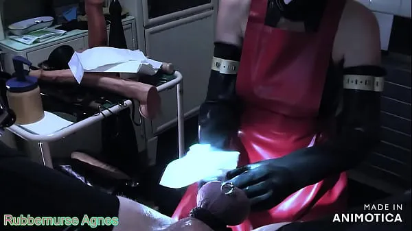 I migliori Clinica rettale di Rubbernurse Agnes - pegging estremo in condizioni di protezione Corona e oltre 30 ° C .... scopiamo questa merda fuori dal corpo mega clip