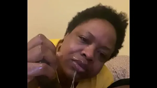 Najboljši Mature ebony bbw gets throat fucked by Gansgta BBC mega posnetki
