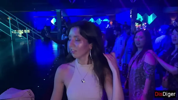 Horny girl agreed to sex in a nightclub in the toilet Klip mega terbaik