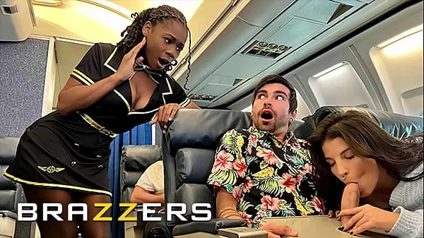 بہترین Lucky Gets Fucked With Flight Attendant Hazel Grace In Private When LaSirena69 Comes & Joins For A Hot 3some - BRAZZERS میگا کلپس