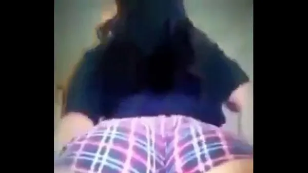 Thick white girl twerking mega clip hay nhất